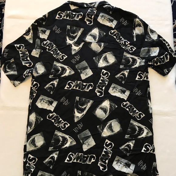JAWS Short Sleeve Casual Shirt S, M, L, XL NWT - Picture 2 of 7